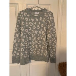 🌺Old navy sweater🌺